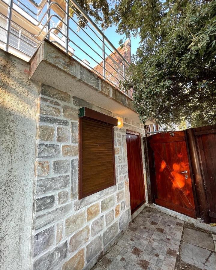Apartman Ail 2 Ulcinj Exterior photo