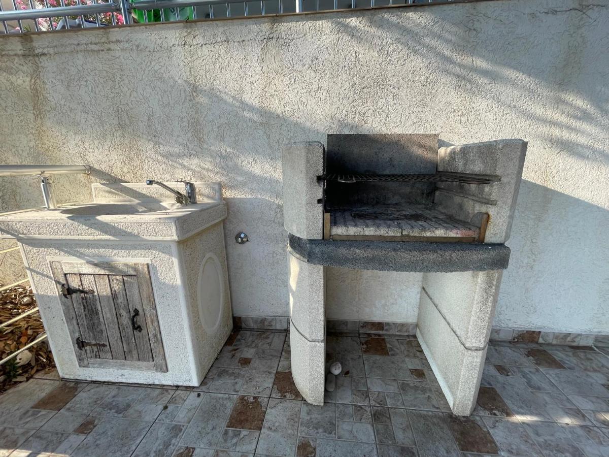 Apartman Ail 2 Ulcinj Exterior photo