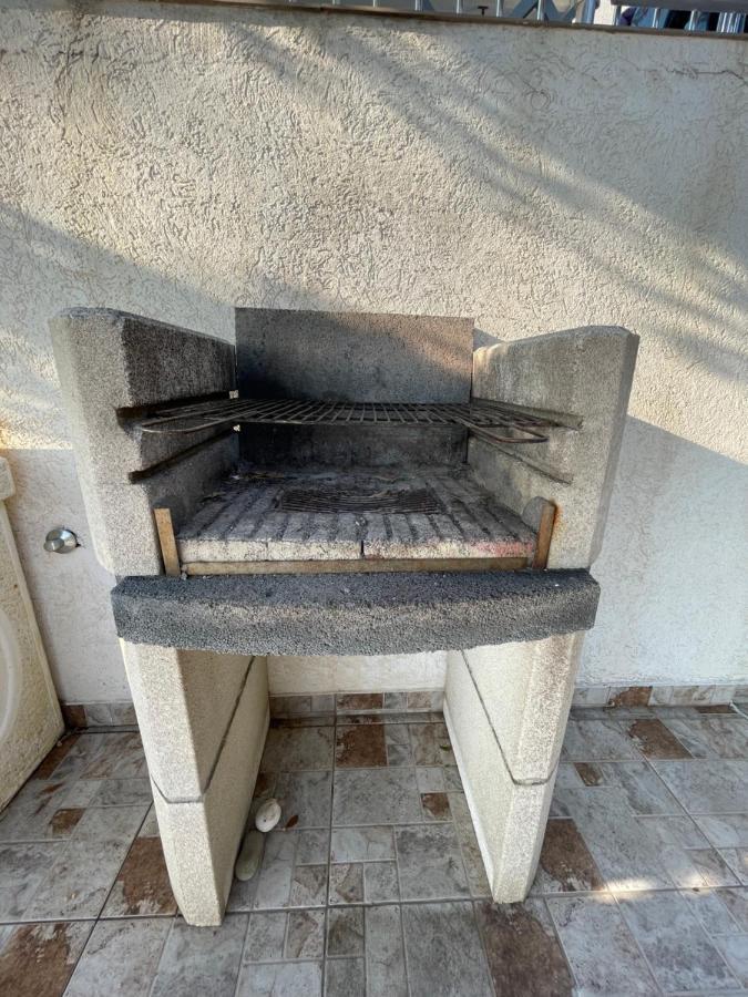 Apartman Ail 2 Ulcinj Exterior photo